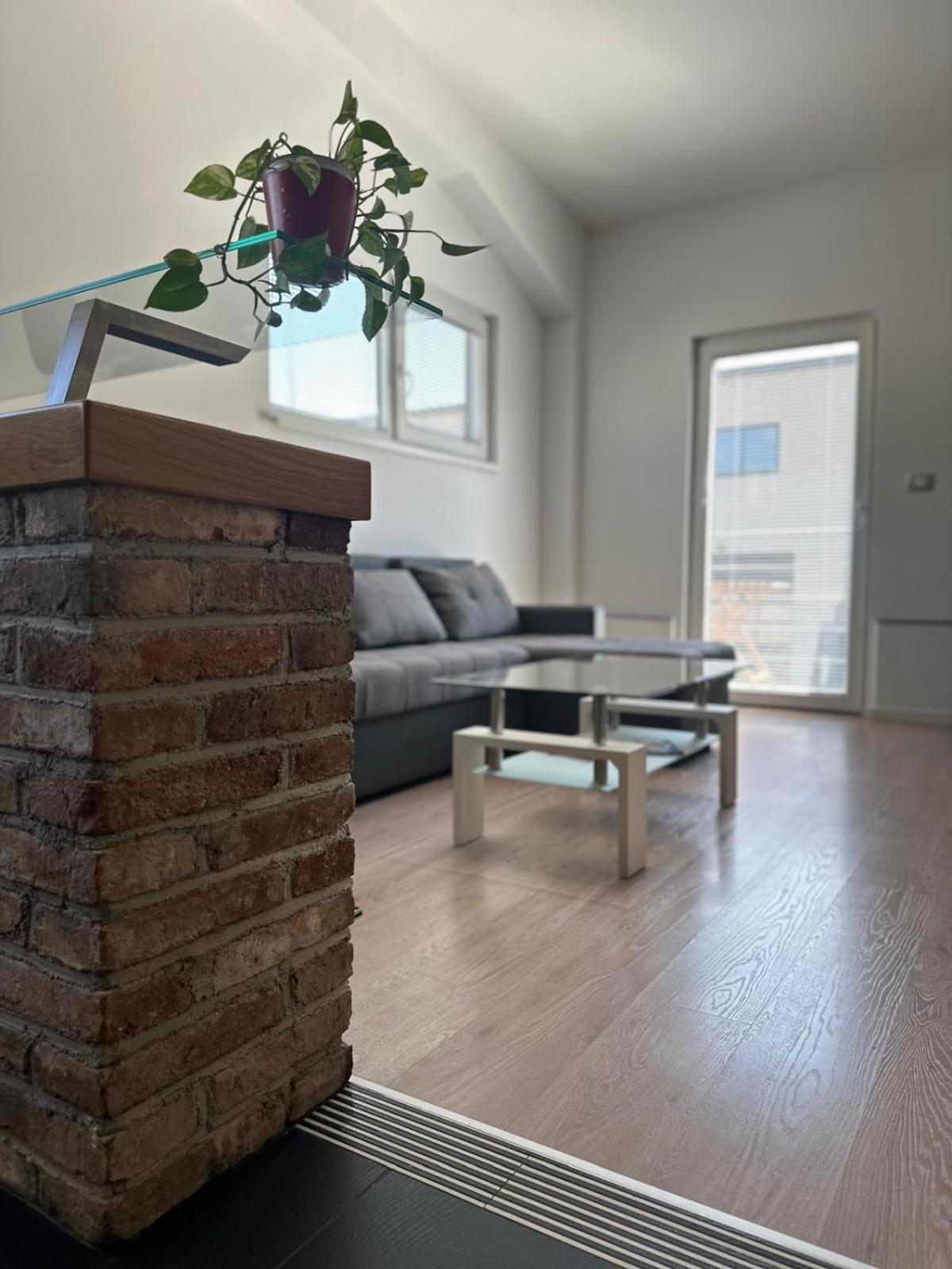 Apartment Stucin Vipava Luaran gambar